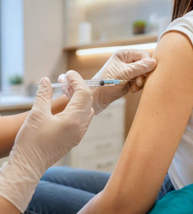 Administrarea vaccinului HPV într-o clinică